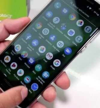 ¿Cómo instalo la alarma en mi teléfono?